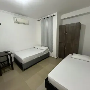 hostel-casa-country.cartagena-hotels.org/